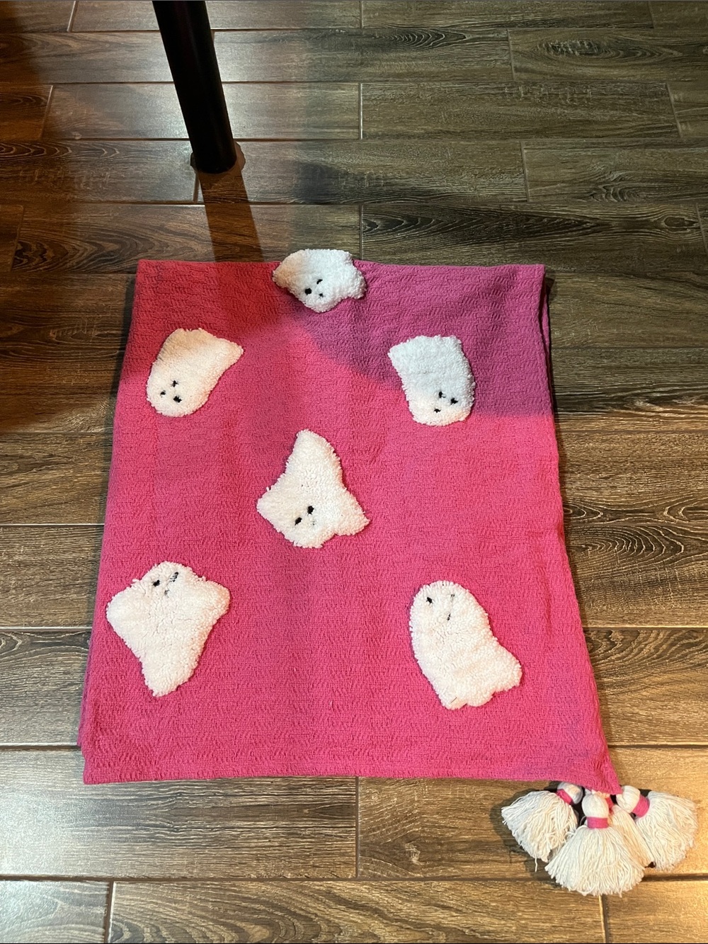 Ghost blanket
